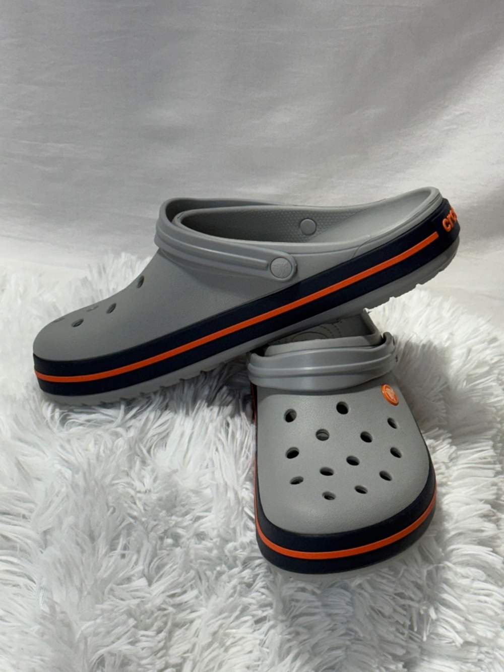 NWOT- Men’s Gray CROCS